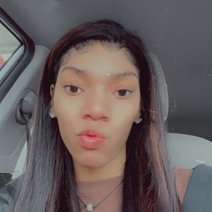 Meet your Posher, Brelyn